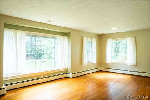 7288 Shackelford Ave, Gloucester, VA 23061 photo 10