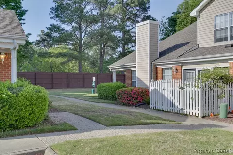 304 Westgate Cir, Williamsburg, VA 23185 photo 2