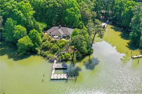 189 Vale Ln, Lancaster, VA 22503