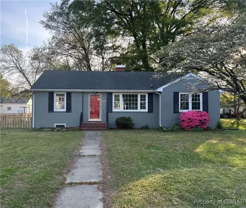 809 Essex St, Tappahannock, VA 22560