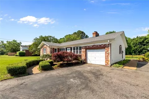1946 Mark Pine Rd, Hayes, VA 23072 photo 3