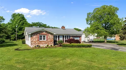 1946 Mark Pine Rd, Hayes, VA 23072 photo 2