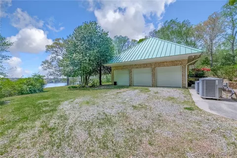 472 Deerchase Rd, Saluda, VA 23149 photo 45