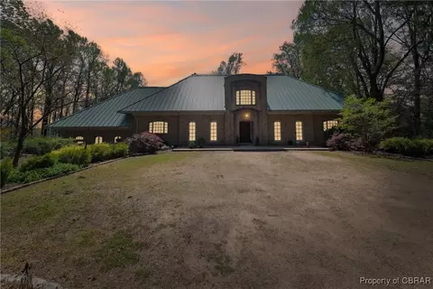 472 Deerchase Rd, Saluda, VA 23149 photo 2