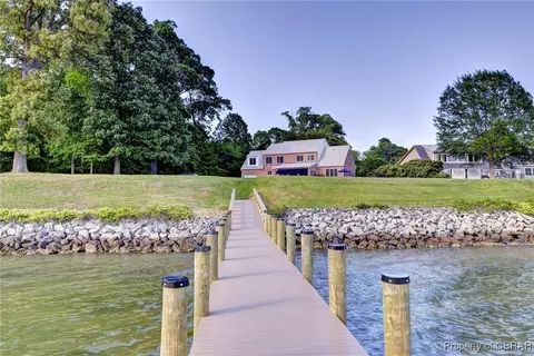 629 Cedar Pointe Dr, Weems, VA 22576 photo 13