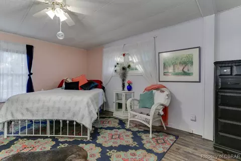 9361 Sheldon Ln, Gloucester, VA 23061 photo 17