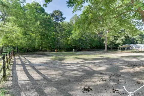 9361 Sheldon Ln, Gloucester, VA 23061 photo 39