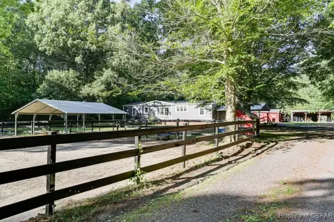9361 Sheldon Ln, Gloucester, VA 23061