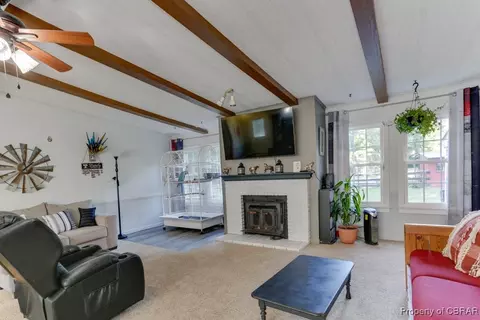 9361 Sheldon Ln, Gloucester, VA 23061 photo 8