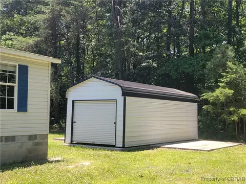 159 Dirt Bridge Rd, Topping, VA 23169 photo 3