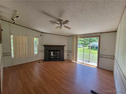 159 Dirt Bridge Rd, Topping, VA 23169 photo 4