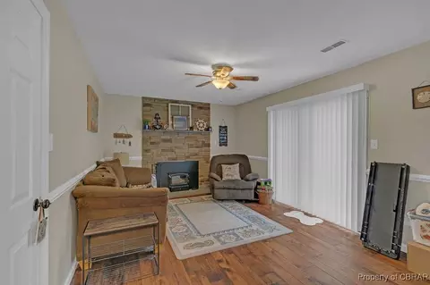 7548 Forbes Rd, Gloucester, VA 23061 photo 14
