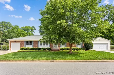 1 Beacon Cir, Hampton, VA 23664