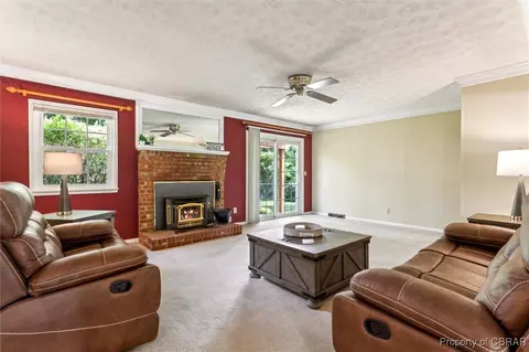 1 Beacon Cir, Hampton, VA 23664 photo 17