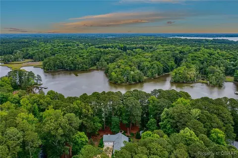 7897 Paynes Landing Rd, Gloucester, VA 23061 photo 3