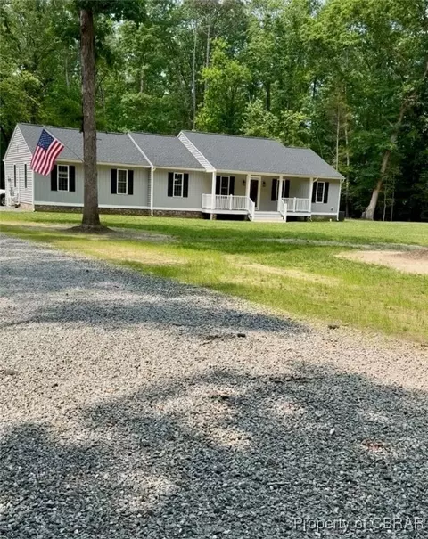 1205 Trimmers Shop Rd, West Point, VA 23181