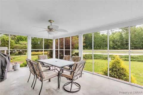 7486 Roaring Springs Rd, Gloucester, VA 23061 photo 2