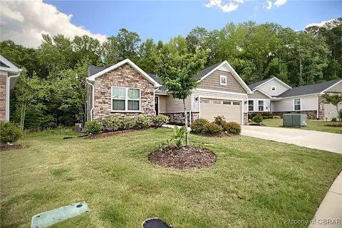 6945 Healy Ave, Gloucester, VA 23061 photo 3