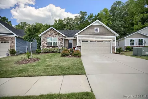 6945 Healy Ave, Gloucester, VA 23061 photo 2