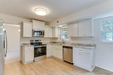 205 Captains Ct, Hampton, VA 23669 photo 27