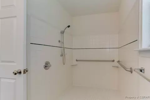 205 Captains Ct, Hampton, VA 23669 photo 43