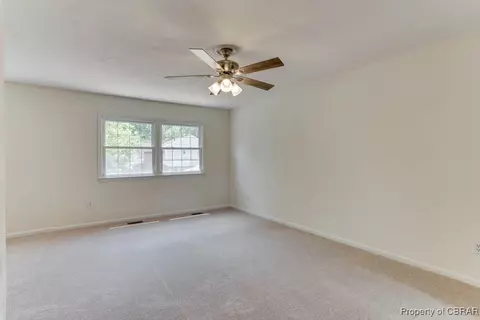 205 Captains Ct, Hampton, VA 23669 photo 29
