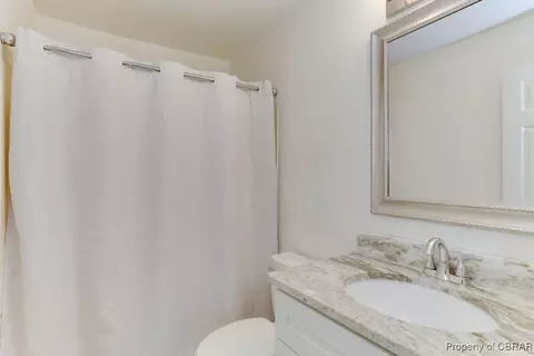 205 Captains Ct, Hampton, VA 23669 photo 33
