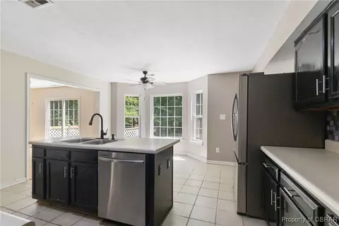 7165 Brendan Ct, Gloucester, VA 23061 photo 10
