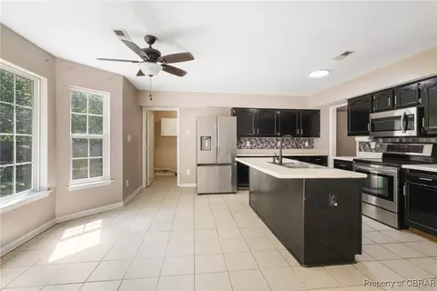 7165 Brendan Ct, Gloucester, VA 23061 photo 8