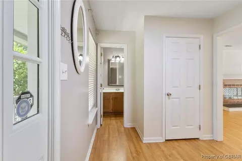 7165 Brendan Ct, Gloucester, VA 23061 photo 3