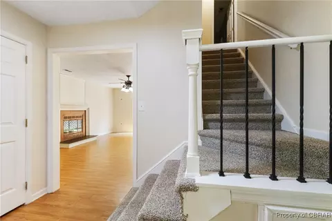 7165 Brendan Ct, Gloucester, VA 23061 photo 2