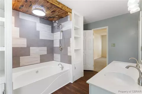 7165 Brendan Ct, Gloucester, VA 23061 photo 17