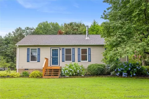11855 Harcum Rd, Gloucester, VA 23061