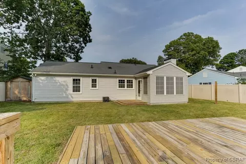 165 Fairmont Dr, Hampton, VA 23666 photo 32