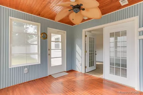 165 Fairmont Dr, Hampton, VA 23666 photo 29