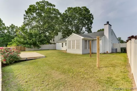 165 Fairmont Dr, Hampton, VA 23666 photo 34