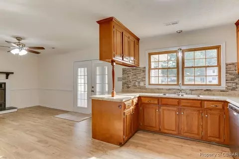165 Fairmont Dr, Hampton, VA 23666 photo 16