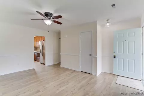 165 Fairmont Dr, Hampton, VA 23666 photo 7