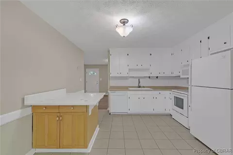 3948 Beechwood Ln, Gloucester, VA 23061 photo 7