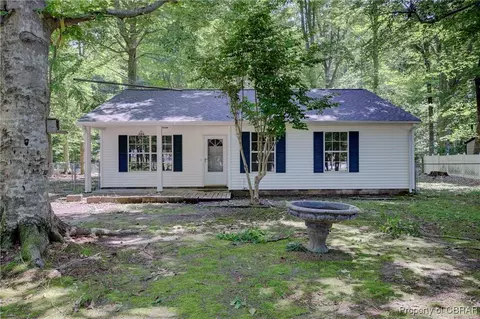 3948 Beechwood Ln, Gloucester, VA 23061