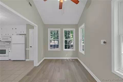 3948 Beechwood Ln, Gloucester, VA 23061 photo 8