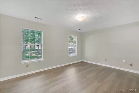 3948 Beechwood Ln, Gloucester, VA 23061 photo 12