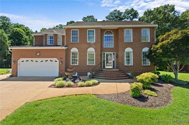 203 Vixen Ct, Yorktown, VA 23693