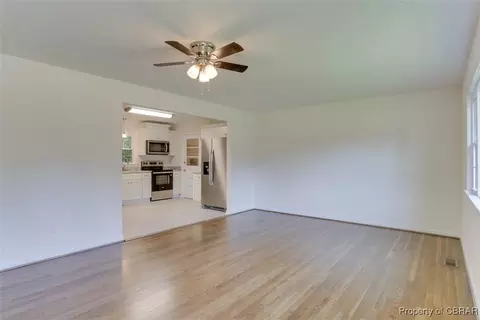 110 Scott Dr, Williamsburg, VA 23185 photo 6