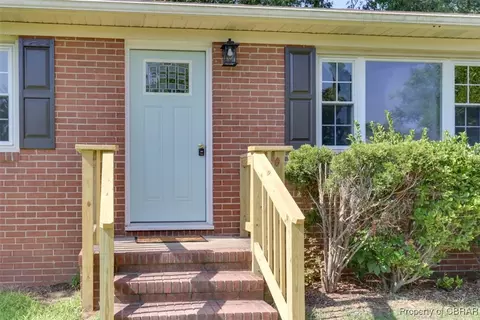 110 Scott Dr, Williamsburg, VA 23185 photo 4