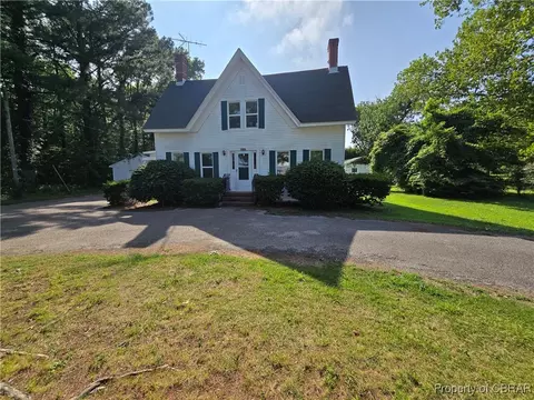 1697 Old Ferry Rd, Hudgins, VA 23076