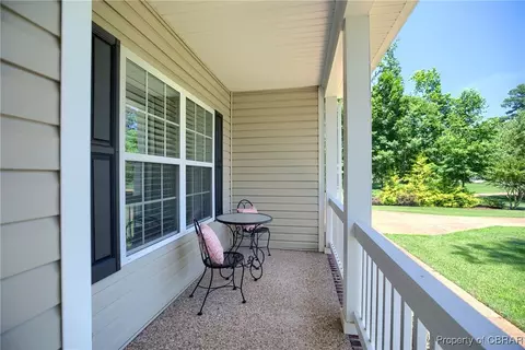 8484 Patrick Henry Way, Gloucester, VA 23061 photo 9