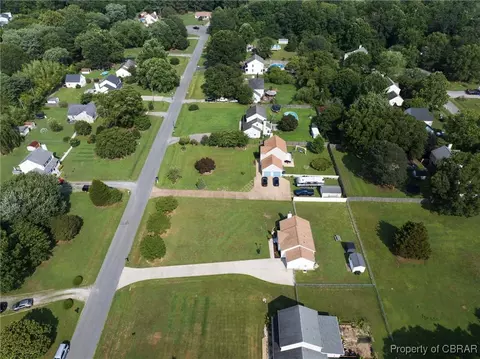 6766 Magnolia Dr, Gloucester, VA 23061 photo 7