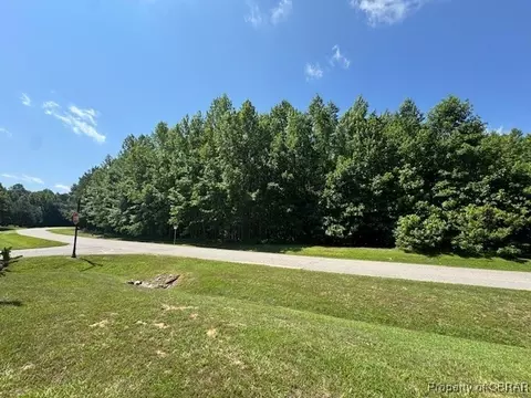 27 E West Pkwy, Gloucester, VA 23061