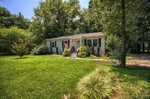10424 Indian Rd, Gloucester, VA 23061